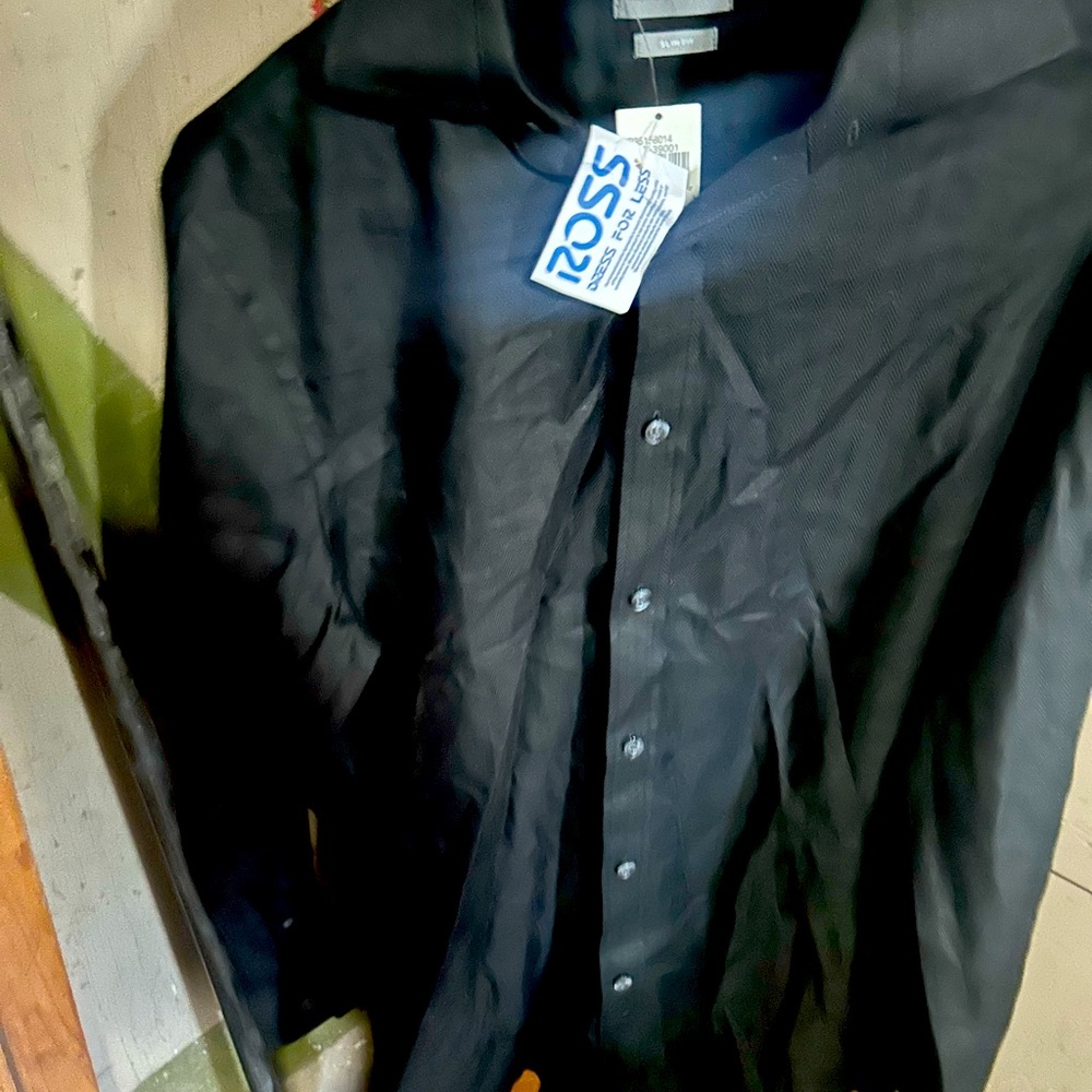 Brand new never worn suit